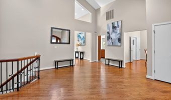 9209 VENDOME Dr, Bethesda, MD 20817