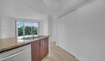 19900 E Country Club Dr 308, Aventura, FL 33180