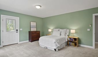 271 Red Gate Ln, Acton, ME 04001