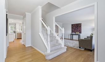 43197 WAYSIDE Cir, Ashburn, VA 20147