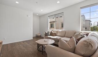 162 Sawbuck St, Camarillo, CA 93010