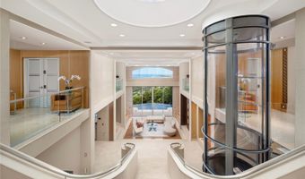 360 Puuikena Dr, Honolulu, HI 96821