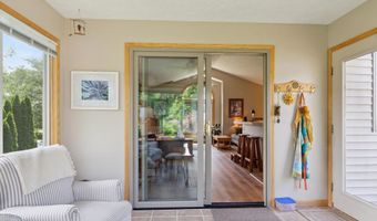 4170 Riverview Dr, Alma, MI 48801