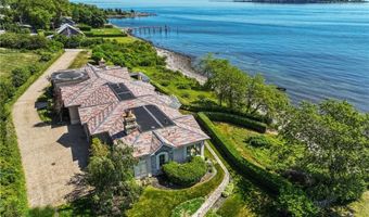 5 Decatur Ave, Jamestown, RI 02835