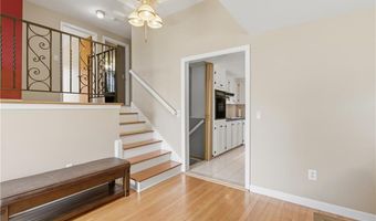 35 Superior View Blvd, North Providence, RI 02911