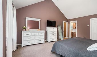 155 Wallace Rd, Bedford, NH 03110