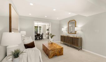 7822 MOORLAND Ln, Bethesda, MD 20814