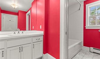 180 Ross Hill Rd, Charlestown, RI 02813