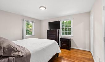 5801 DEVONSHIRE Dr, Bethesda, MD 20816