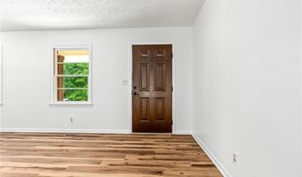 44 CAROL St, Alexander City, AL 35010