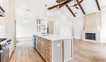 835 S 8th St, Aransas Pass, TX 78336