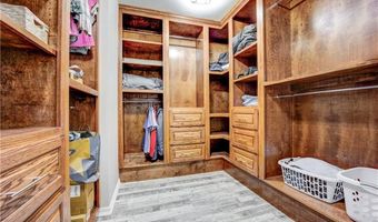 2500 River Vista Dr, Alma, AR 72921