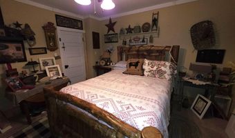 48 Fisher St, Andrews, NC 28901