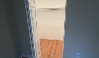 10 Longwood Dr 5, Andover, MA 01810