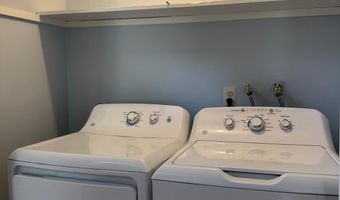 7905 DASSETT Ct 304, Annandale, VA 22003