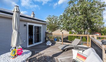 853 Spray Ave, Beachwood, NJ 08722