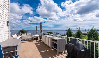 10 Coulter St, Jamestown, RI 02835