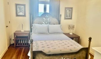 160 Col. John Gardner Rd, Narragansett, RI 02882