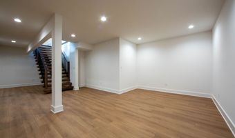 3874 Chapel Hill Ct, Bargersville, IN 46106