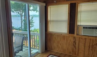 95 Mohawk St, Coventry, RI 02816