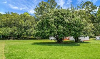 1393 Harristown Rd, Bonneau, SC 29431