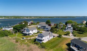 18 STARFISH Dr, Narragansett, RI 02882