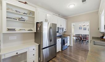 202 Cherry Bark Dr, Brandon, MS 39047