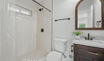2111 S Bronson Ave, Los Angeles, CA 90018
