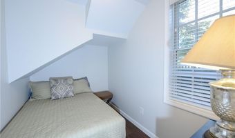 24 Anthony St, Newport, RI 02840