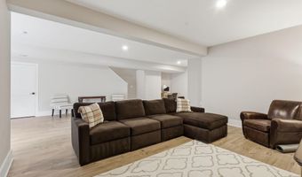 40452 WINDYHILL FARMS Dr, Aldie, VA 20105