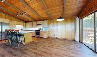 16945 PACIFIC VIEW Dr, Brookings, OR 97415