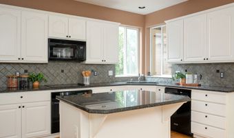 11855 SW FINCH St, Beaverton, OR 97007