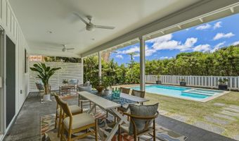 5872 Haleola St, Honolulu, HI 96821