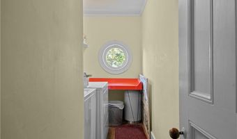 46 CHASTELLUX Ave M6, Newport, RI 02840