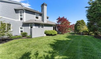 75 N Cliff Dr, Narragansett, RI 02882