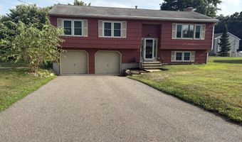 34 Kelly Crest Rd, Branford, CT 06405