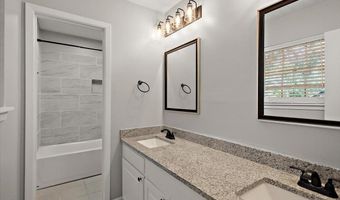 36 Pebble Hill Dr, Brandon, MS 39042