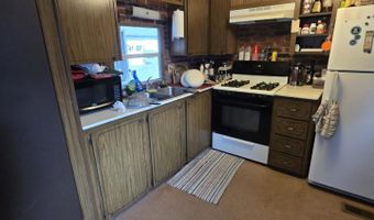 702 Maplewood Dr, Altoona, PA 16601