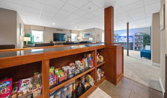 33 WATERTON Dr, Bear, DE 19701
