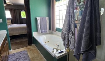212 HERITAGE Ln, Aztec, NM 87410