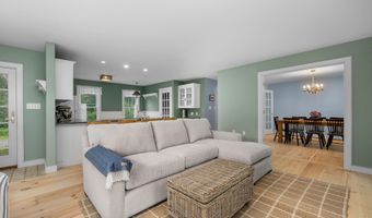 3528 Main St, Barnstable, MA 02630