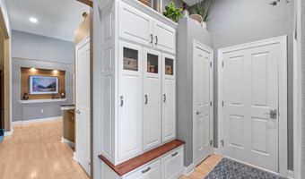 420 Cobblestone Ct, Slinger, WI 53086