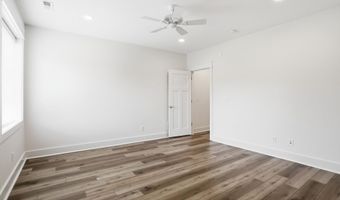 4025 Lochview Ct, Bargersville, IN 46106