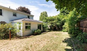 14 Linden Ter, Burlington, VT 05401