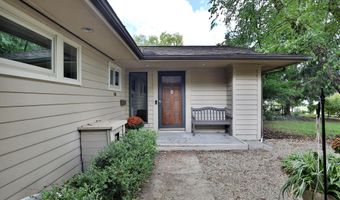 519 E Cooke Rd, Columbus, OH 43214