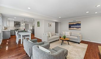 627 S Patton Ave, Arlington Heights, IL 60005