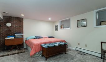 10 Spruce Ln, Barre, VT 05641