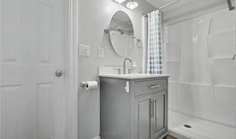 865 Hartshorn St, Alliance, OH 44601