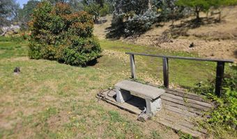 17705 Coyote Ln, Anderson, CA 96007