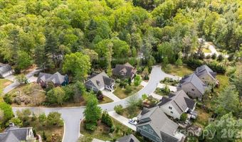 15 Quail Hollow Dr, Arden, NC 28704